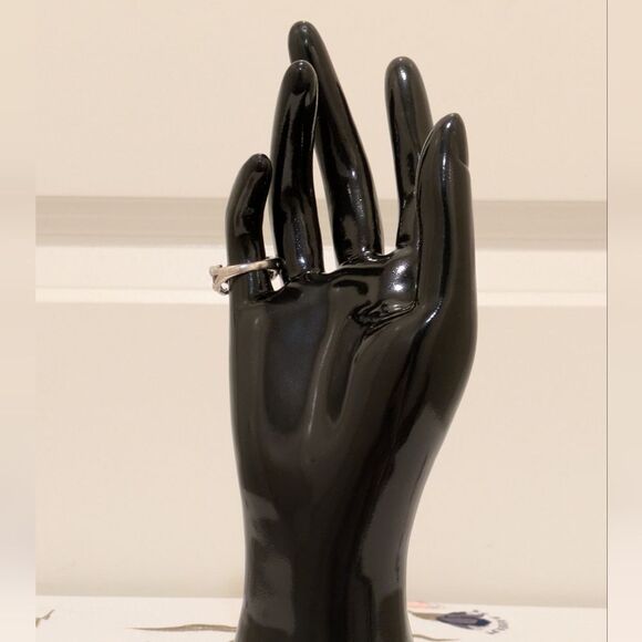 RJ Graziano Size 6 925 Sterling Silver Cutout Leaf Evil Eye Pattern Ring - Picture 4 of 7